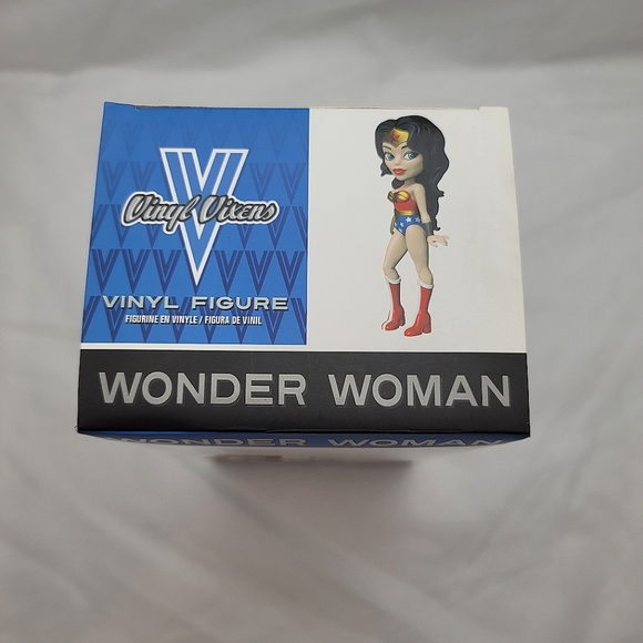 Vinyl Sugar DC Comics Vinyl Vixens Wonder Woman - Picture 5 of 11
